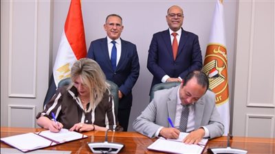 وزير العمل يشهد توقيع بروتوكول تعاون مع الاتحاد المصري للغرف السياحية