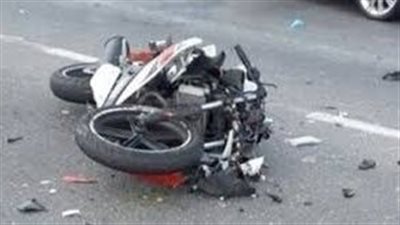 صدمته سيارة نقل.. إصابة عامل دليفرى فى حادث تصادم بالشرقية