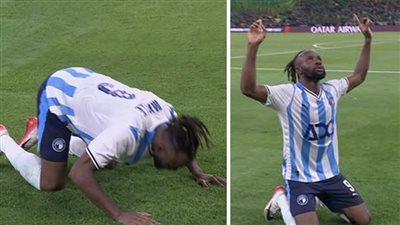 بعد اعتناقه الإسلام.. لحظة سجود محمود مايلي بعد هدفه في شباك أهلي جدة |صور