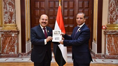 النائب ميشيل الجمل بعد استلام كارنية الشيوخ : بداية لمسؤولية وطنية  