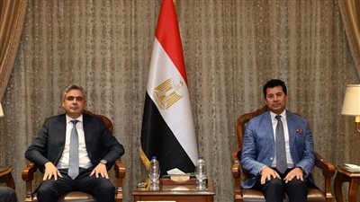 وزير الرياضة يبحث مع رئيس اتحاد الفروسية استضافة الفعاليات الدولية