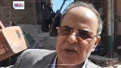 زلزال رج المنطقة.. شهود عيان يكشفون لحظة انهيار عقار مكون من 5 طوابق في المنيا