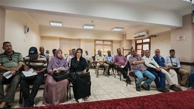 فرشوط التعليمية تضع خطة شاملة لتطوير العملية التعليمية والأنشطة المدرسية | صور