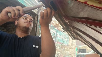 «هسيب دراستي لو فضلوا يتنمروا».. ماذا حدث مع الطالب حسن محمد الشهير بالسمكري؟