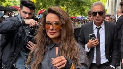 صبا مبارك تحضر عرض أزياء فيندي لموسم صيف وربيع 2026 بميلانو