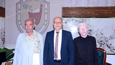 يوسف خلف معيد جامعة سوهاج : 