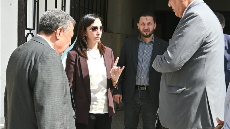 محافظ البحيرة تكرم