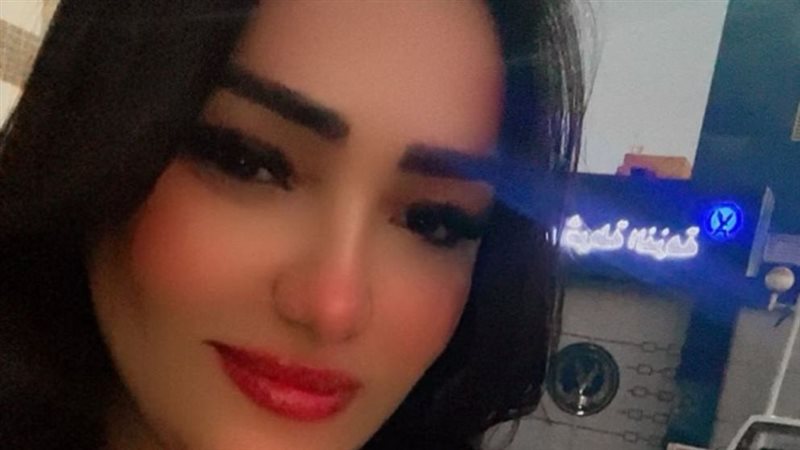 آية زكريا شقيقة المطرب