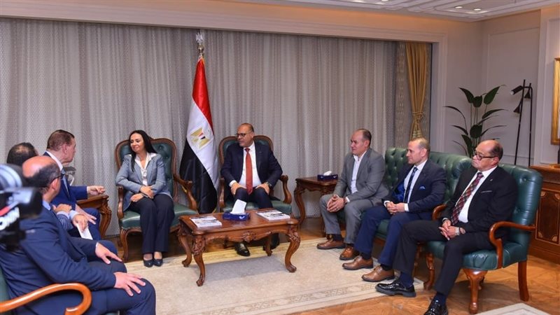 العمل و التضامن
