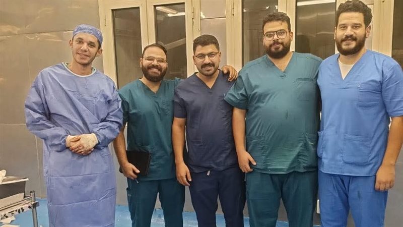 الفريق الطبي