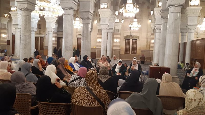 ندوة السيدات بمسجد