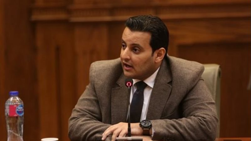 النائب أحمد سمير