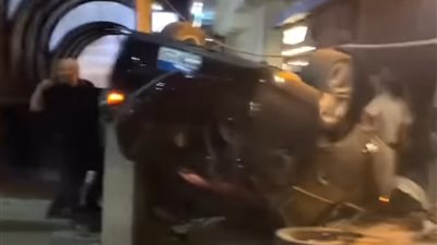 مصابان في حادث اصطدام سيارة بجسم نفق الإبراهيمية وإنقلابها بالإسكندرية 