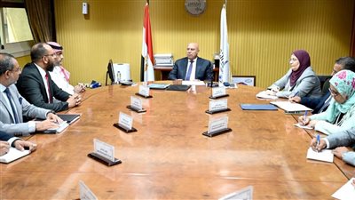 باستثمارات 2 مليار.. الوزير يبحث مع كنان القابضة السعودية خطة إقامة مجمع صناعي