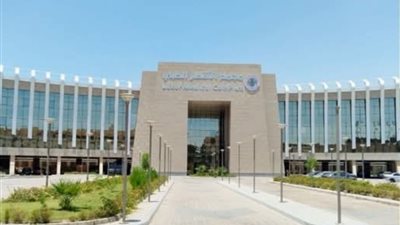 مأساة على الطريق الصحراوي.. مصرع شخصين وإصابة 4 في انقلاب سيارة بالأقصر