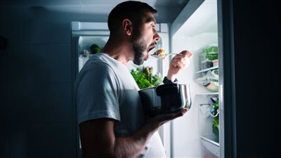 لو بتشعر بالجوع باستمرار.. أسباب زيادة الشهية وكيفية التعامل معها