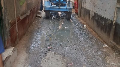 ميت العز بالشرقية تستغيث: الصرف الصحي يهدد حياتنا منذ 20 عامًا