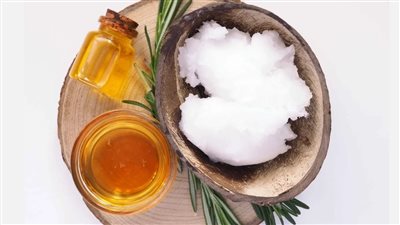 زيت اللوز للبشرة.. أسرار الجمال الطبيعي ووصفات منزلية فعالة 	