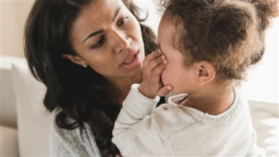 6 خطوات تساعدك على فهم مشاعر طفلك لتصبحي أقرب صديقة له