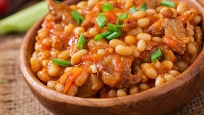 طريقة عمل الفاصوليا البيضاء باللحمة بخطوات سهلة ولذيذة