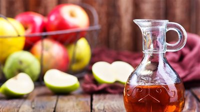 لماذا يجب شرب خل التفاح قبل النوم؟ اكتشف فوائده المذهلة