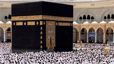 خطيب المسجد الحرام: ربط الله بين حب النفس والأوطان وأحاطته الشريعة بواجبات