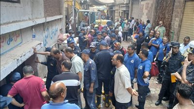 دماء ودموع ودخان.. 5 مشاهد مأساوية من حريق مصنع المحلة بالغربية