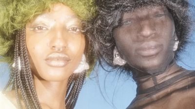 مكياج غريب سيطر على صيحات الجمال في أسابيع الموضة العالمية 