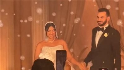 بيومي فؤاد يحتفل بزفاف نجله في أجواء عائلية بأحد فنادق القاهرة |صور