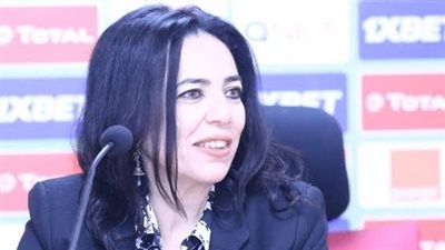 صوت مصر.. ​إيناس مظهر تختار محمد صلاح أولاً في سباق الكرة الذهبية