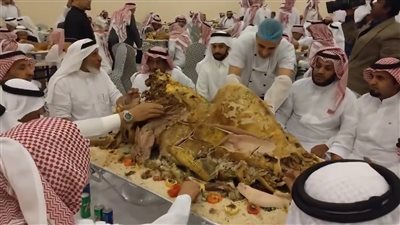 إطعام للطعام.. ما حكم عمل الوليمة في الأفراح| الإفتاء تجيب