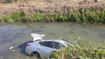 مصرع شاب وإصابة آخر في انقلاب سيارة على الطريق الزراعي بالبحيرة