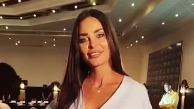 خاص|دومينيك حوراني تكشف كواليس أزمةالطائرة وتعلن استعدادها لعمل درامي في رمضان