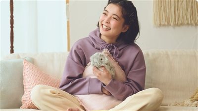 روبوت الذكاء الاصطناعي «موفلين» يسحر اليابان بشخصيته التكيفية