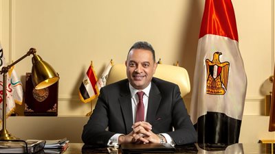 قيادي بالجبهة الوطنية: الرئيس السيسي يعمل على حل قضية غزة بإيمان وطني