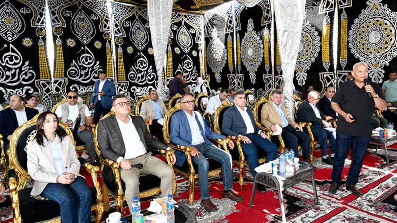 محافظ البحيرة تستقبل