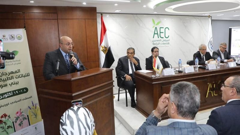 محافظ بنى سويف خلال