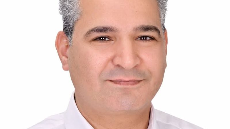 الدكتور عياد رزق