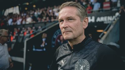 من هو توماسبيرج المدرب المحتمل للأهلي خلفا للإسباني ريبيرو؟ 