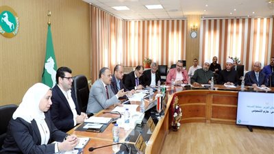 محافظ الشرقية: لا تهاون مع مخالفات البناء والإعلانات العشوائية