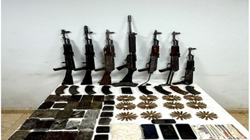 الأسلحة والمواد المخدرة