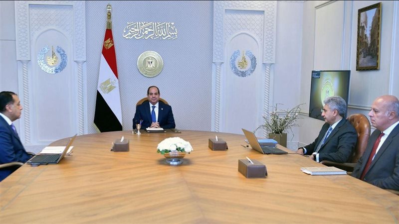 الرئيس السيسي يتابع