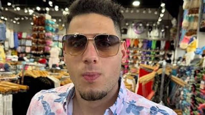 احتجاز حفيد الكاتب