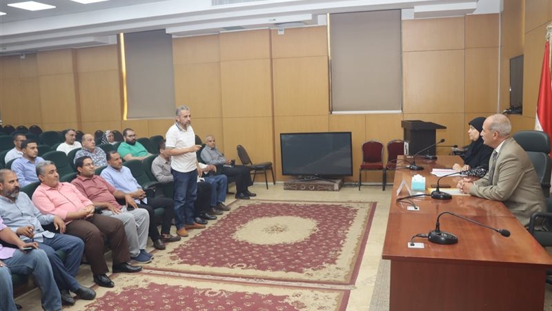 اللواء حازم عزت السكرتير