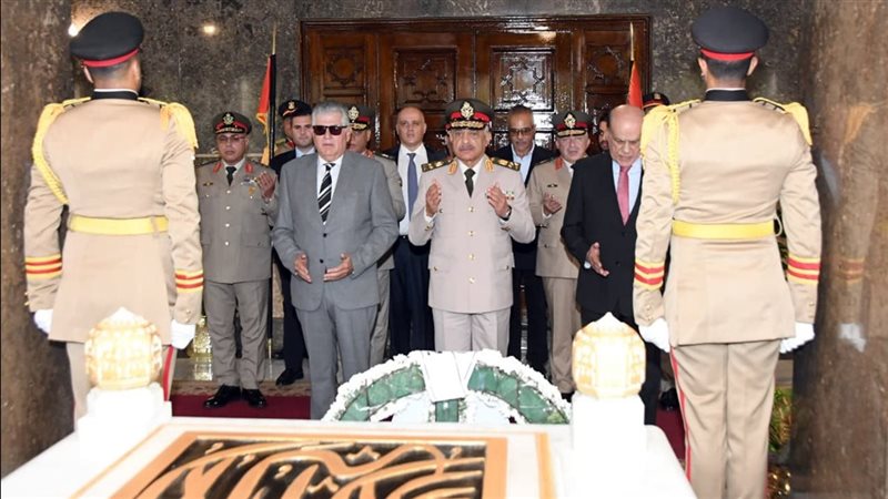 وزير الدفاع