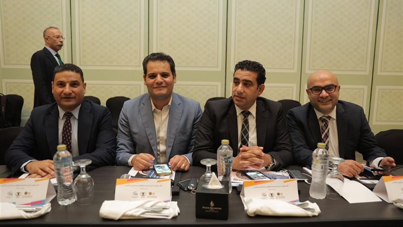 الكاتب الصحفي أحمد