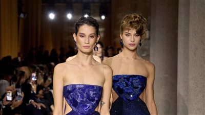 عرض مؤثر وتصميمات من وحي الزمن.. أول مجموعة لـ جورجيو أرماني بعد رحيله