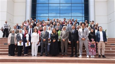 الاتصالات تختتم برنامج إنجليزية الأعمال في عصر التحول الرقمي