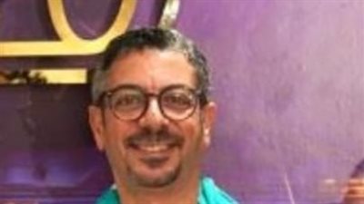 مصمم الأزياء محمد سامي يكشف تفاصيل تصميماته لذوي القدرات الخاصة