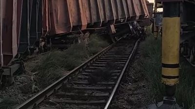 السكة الحديد: عودة حركة قطارات الصعيد إلى طبيعتها بعد رفع آثار حادث ببا